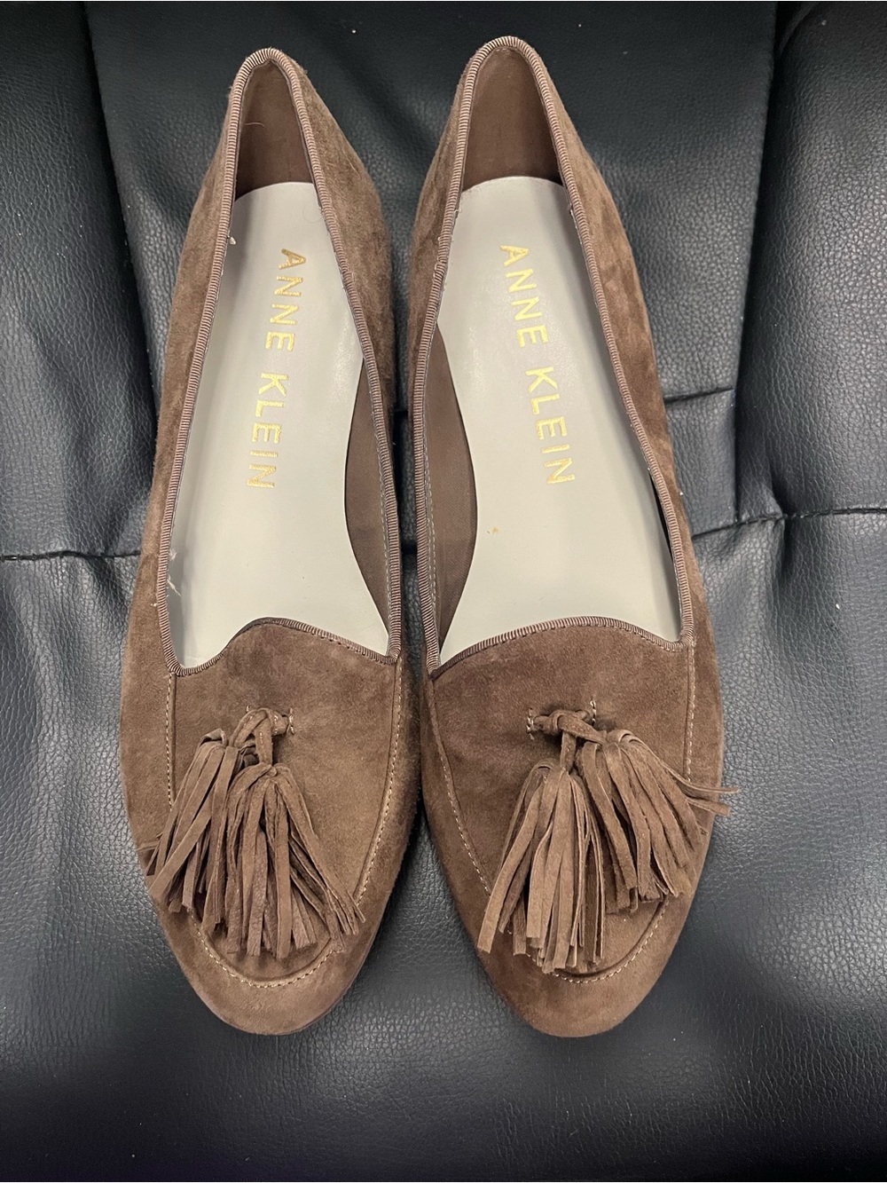 Anne Klein Darcy Taupe Suede Tassel Loafers Flats Size 10